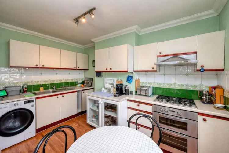 4 bedroom end of terrace house for sale