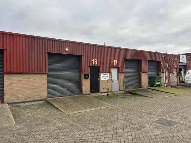 Bracknell Business Unit - Storage Workshop Space