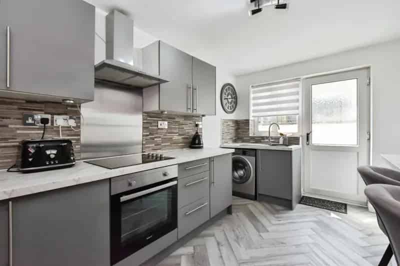 3 Bedroom Terraced House For Sale Near Amenities And Schools