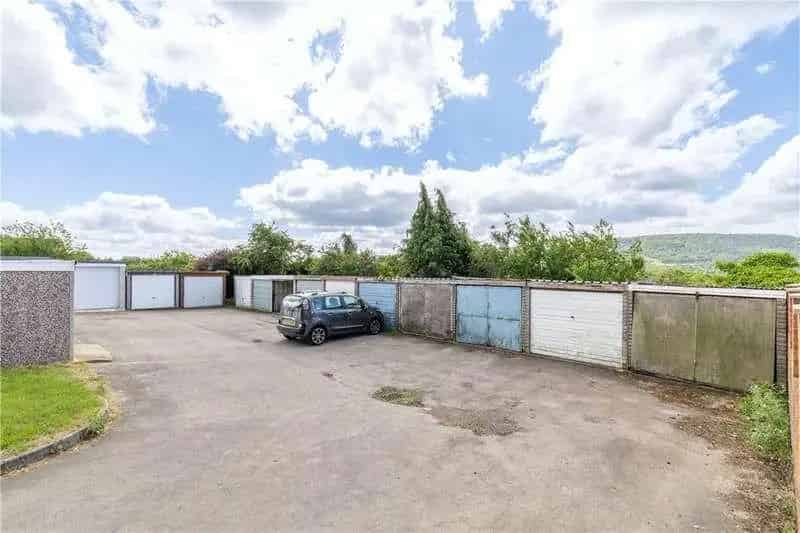 3 Bed Semi-Detached House For Sale