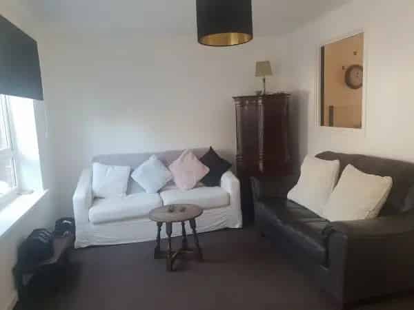 2 Bedroom Terrace House with Front Drive Quiet Road