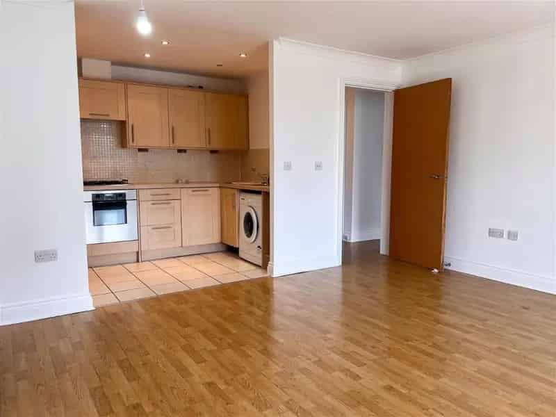 2 Bed Harbour Waterfront Flat for Sale Eastbourne