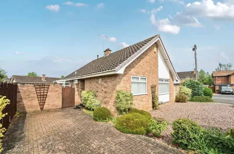 2 Bedroom Bungalow for Sale
