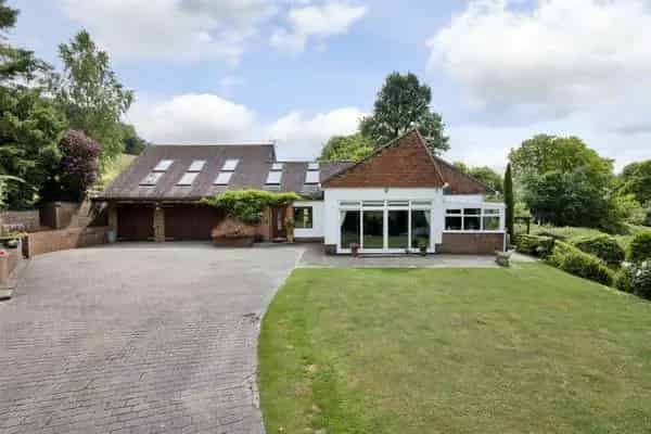 1930s Property on Pilgrims Way with Self Contained Apartment