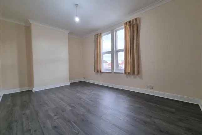 Terraced house to rent in Downend Road, Horfield, Bristol BS7