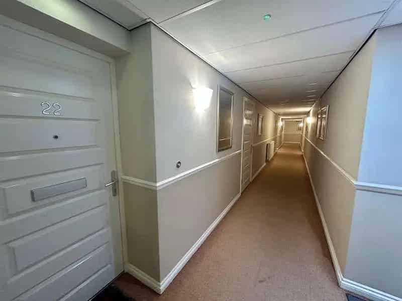 2 Bed Flat for Sale near Chingford Mount