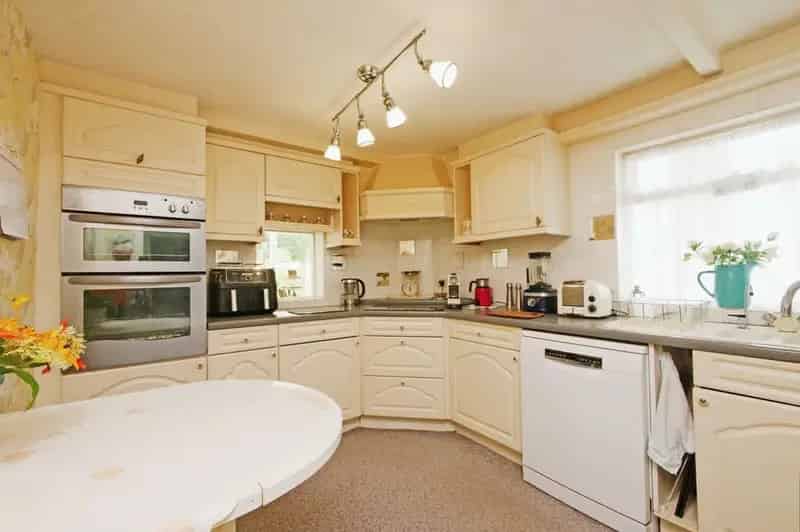 3 Bedroom Detached Farmhouse for Sale