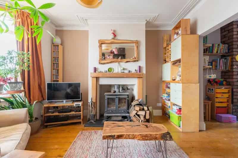4 Bedroom Terraced House For Sale Near Harbour
