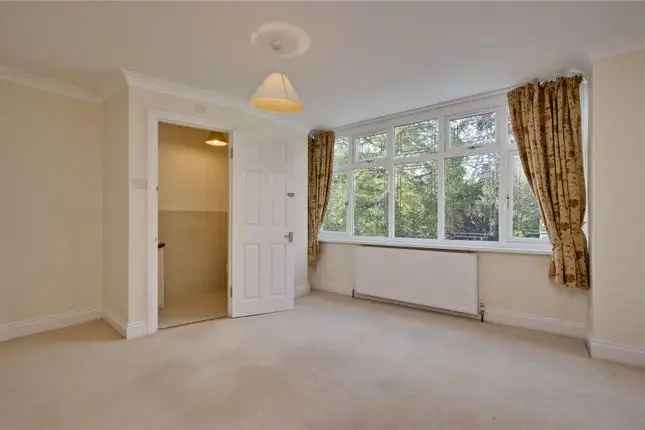 5 Bedroom Detached House for Rent Surbiton KT6