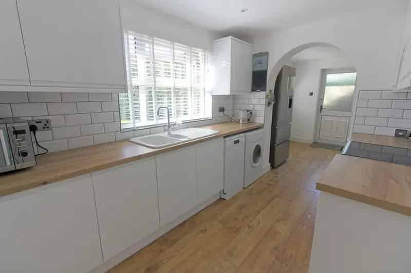 4 Bedroom Detached House to Rent