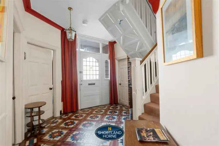 5 Bedroom Semi-Detached House for Rent