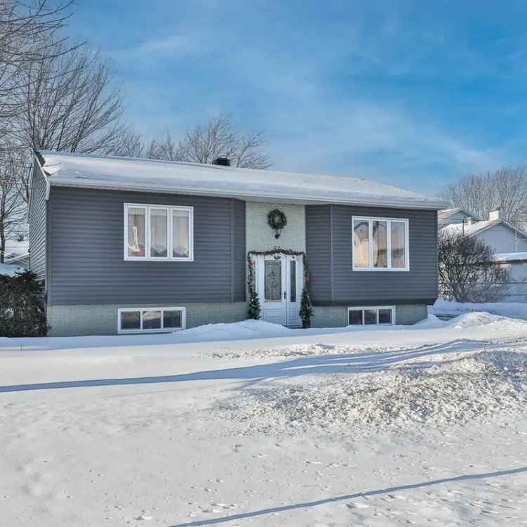 4 Bedroom Family Home for Sale in St-Paul