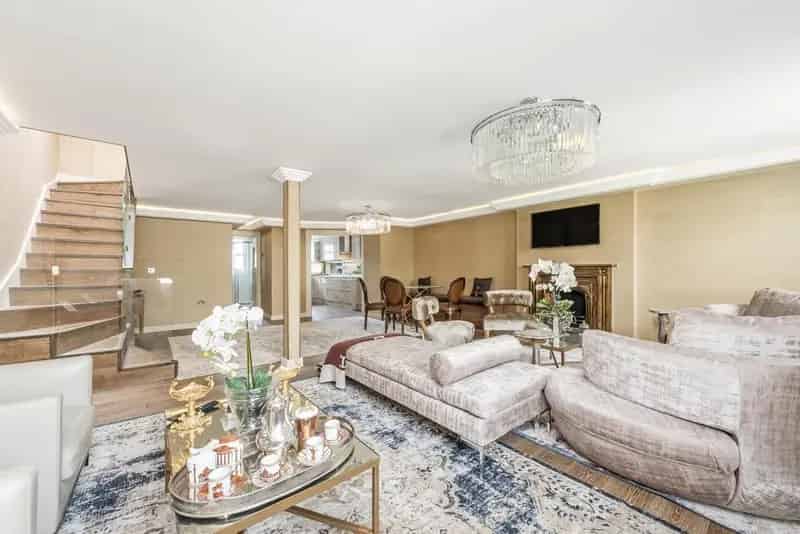Hyde Park View 4-Double Bed Duplex Apartment