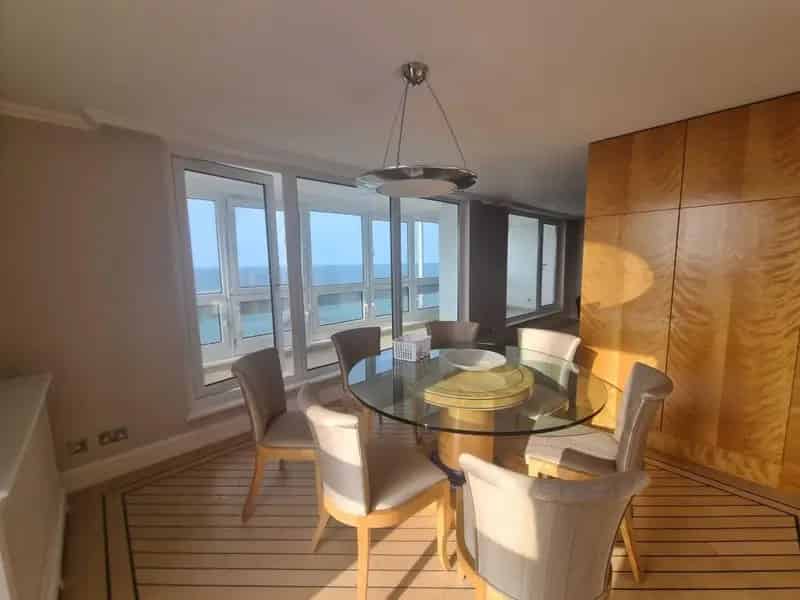 2 Bedroom Furnished Penthouse Apartment Brighton