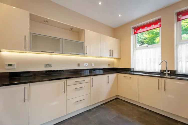 Detached House for sale with 5 bedrooms, Cromwell Crescent Worcester, Worcestershire