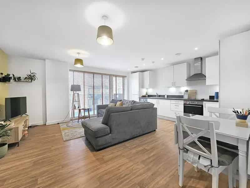 2 bedroom apartment for sale