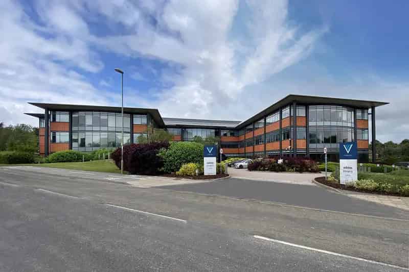 Viables V3 Office Building: Modern Space with Excellent Amenities