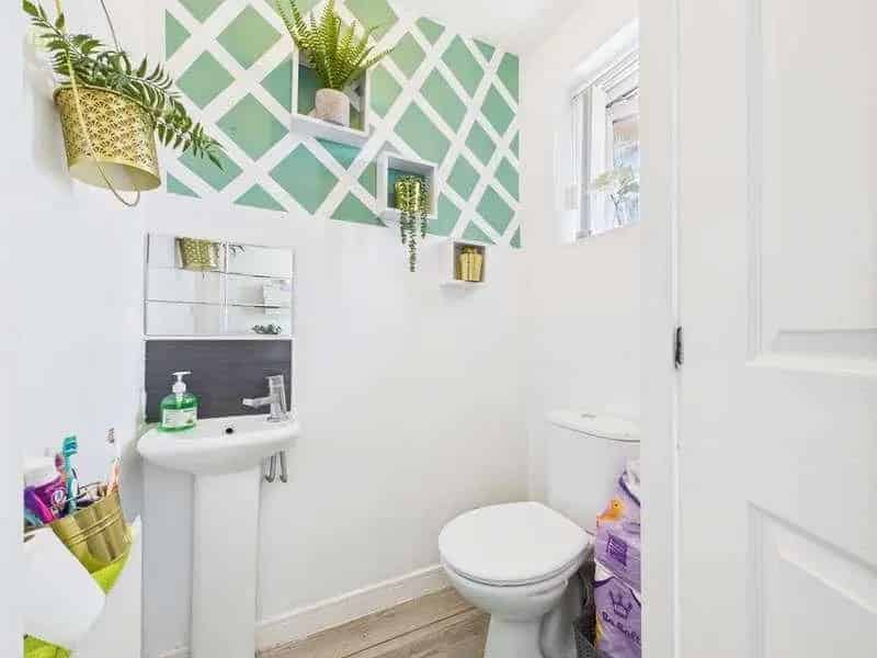 3 Bed Detached House For Sale