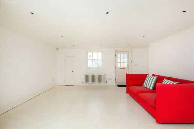 Detached house to rent in Cheyne Walk, Chelsea, London SW10