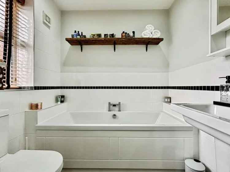 3 Bedroom End Terrace House for Sale Brimington Derbyshire