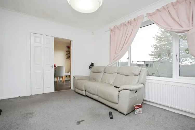 Four Bedroom Detached House in Brownsover Rugby