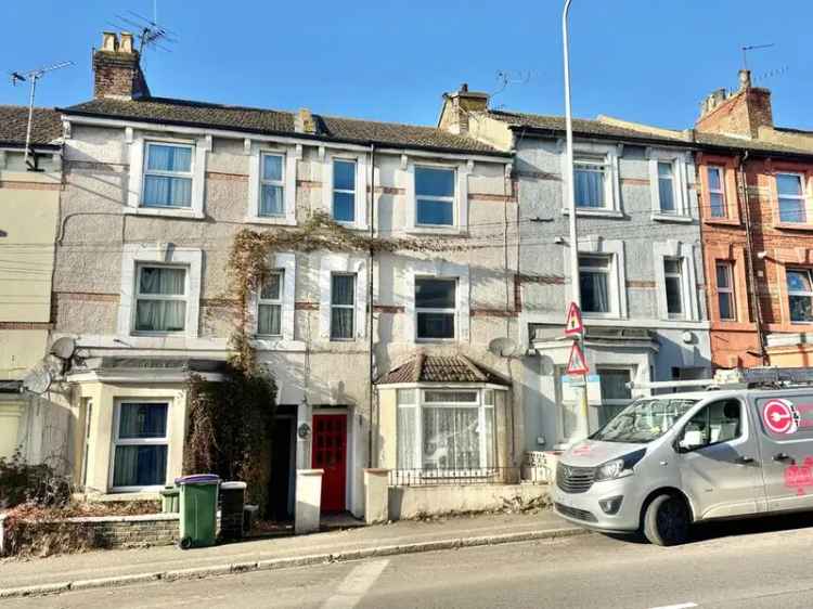 3 Bedroom Mid Terrace House for Sale Folkestone Kent