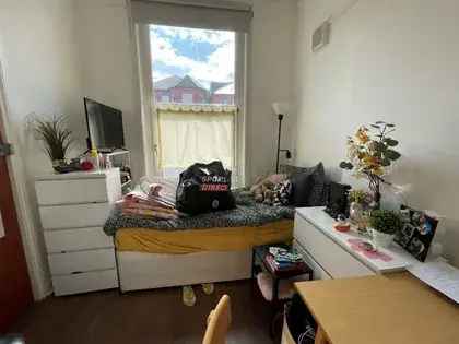 1 room flat of 59 m² in London