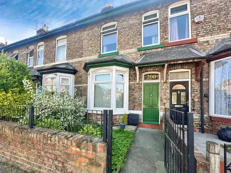 3 bedroom Mid Terrace House to rent, York, YO30
