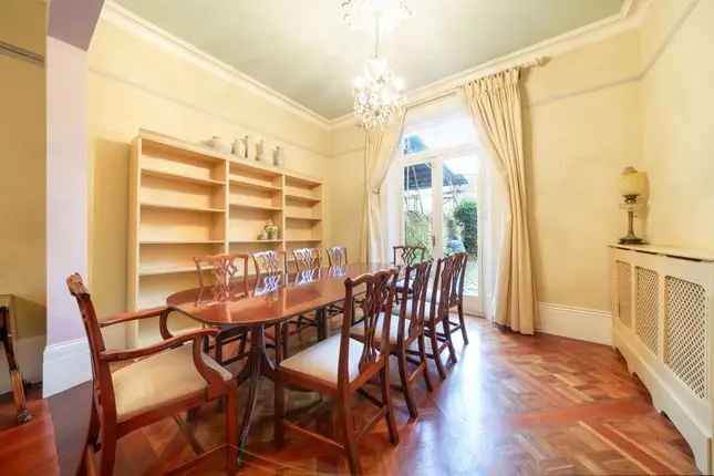 Detached house to rent in Gordon Road, London W5