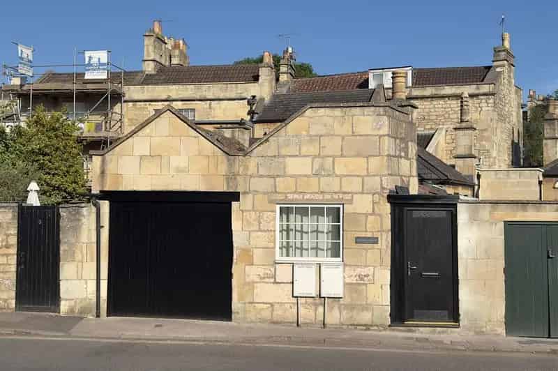 2 Bedroom Mews House for Sale