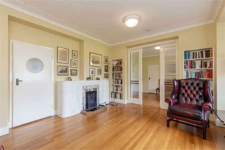 3 Bed Flat - Ground Floor with 2 Reception Rooms