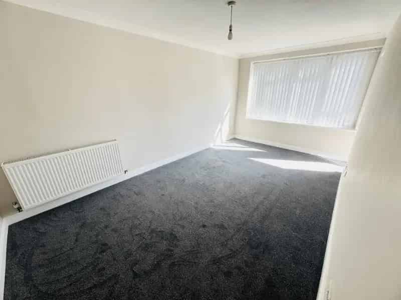 3 bedroom flat