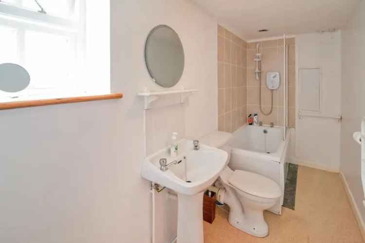 Semi Detached Cottage Northwold Electric Heating Enclosed Garden