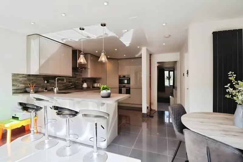 3 bedroom town house