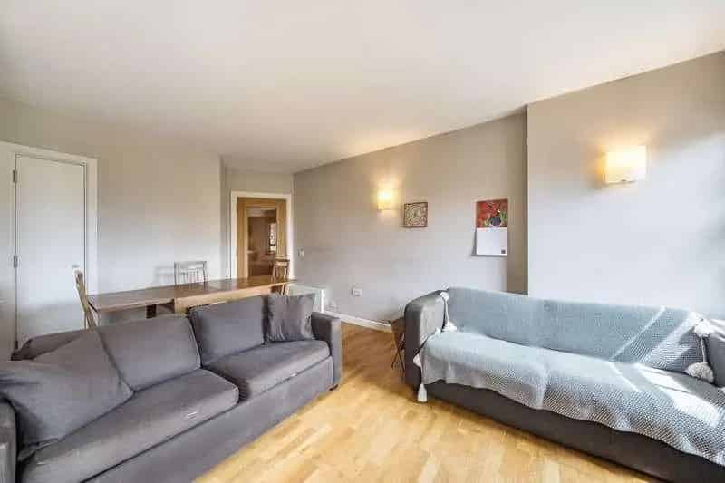 2 Bed Flat for Sale Near Putney Heath and Wimbledon Common