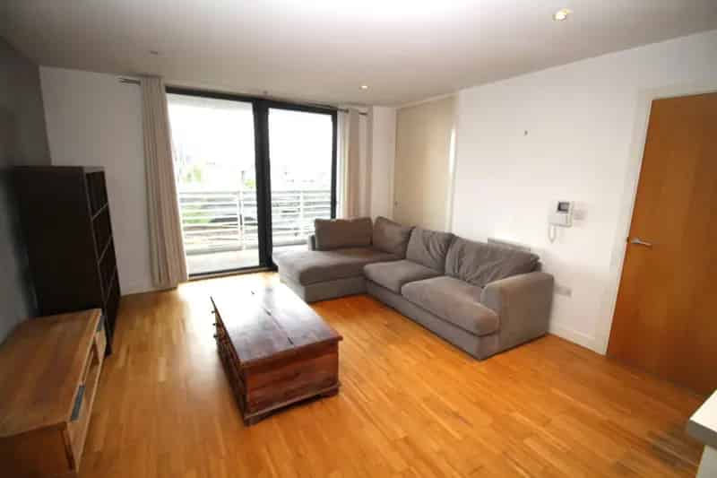 1 Bedroom Apartment Castlefield Canal Side Parking Balcony