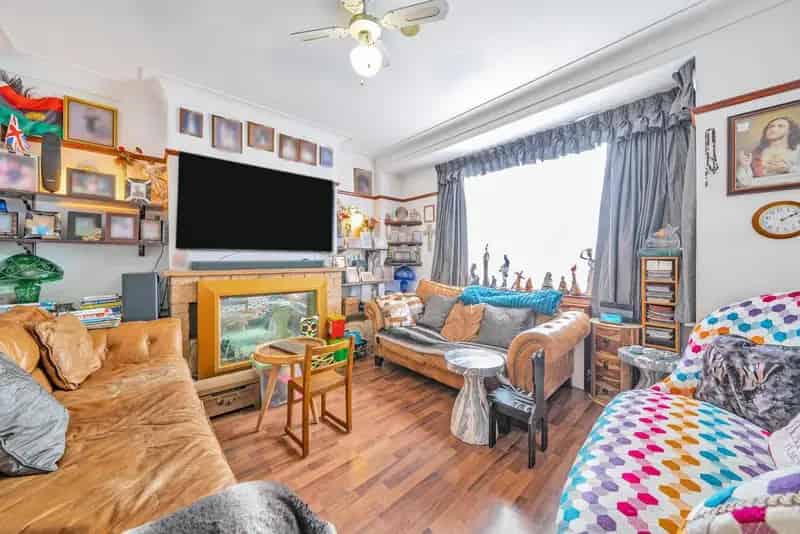 House For Sale , London, England