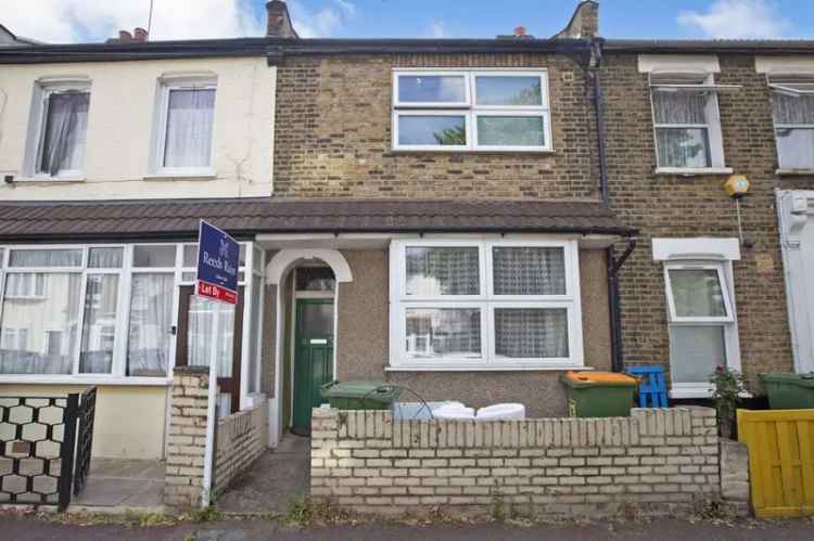 3 Bedroom Mid Terrace House to Rent London E13