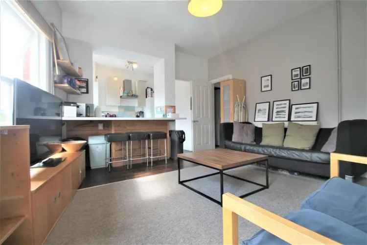 3 bedroom flat to rent