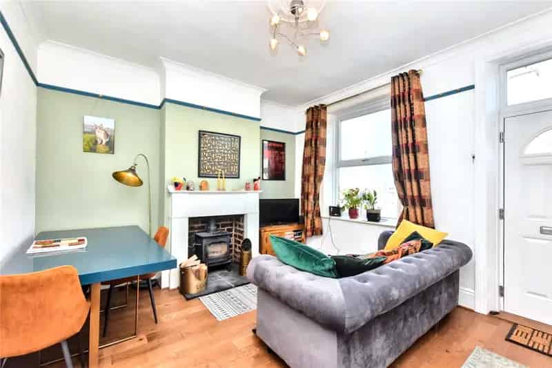 Charming 2-Bedroom Home in Pudsey