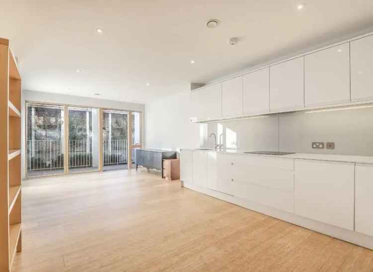 Flat For Sale in 177, Caledonian Road, London, England