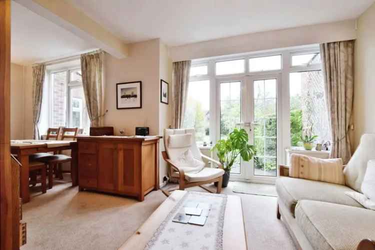 5 Bedroom Semi Detached House Wilmslow Cheshire