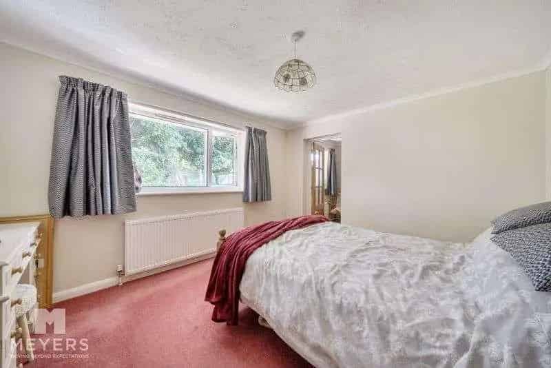 3 Bed Detached Bungalow for Sale in Winfrith Newburgh