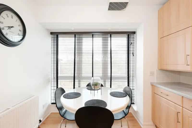 Two Bedroom Flat Near Aberdeen City Centre