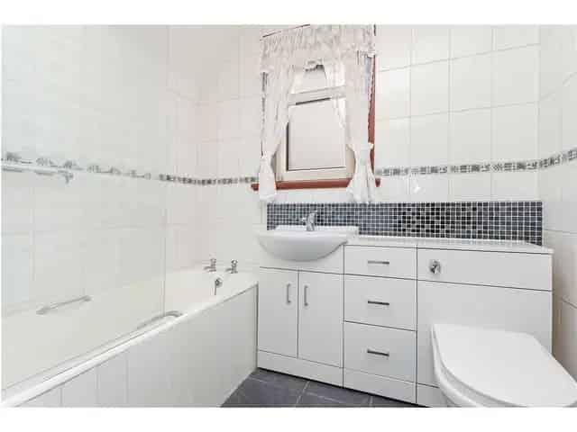 2 Bedroom Semi-Detached Villa For Sale