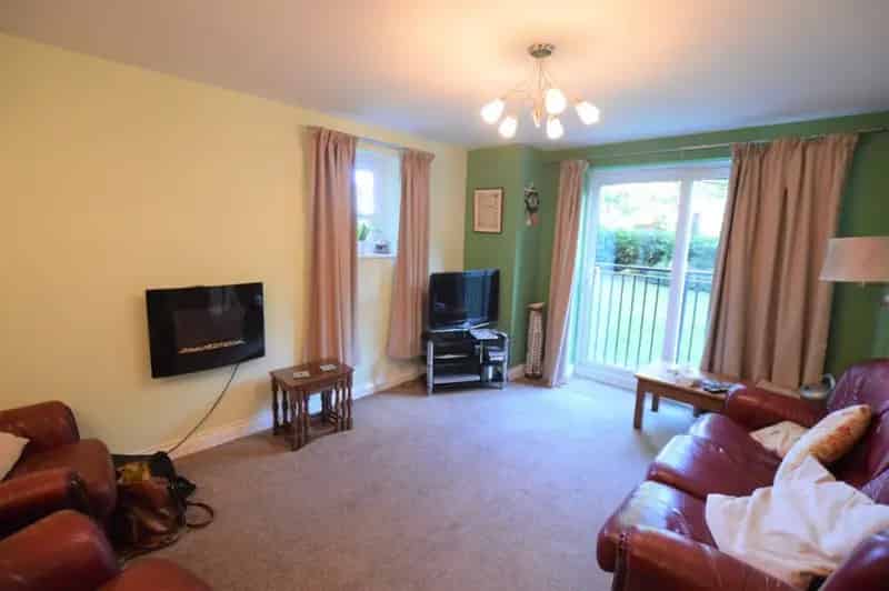 2 Bedroom Ground Floor Apartment For Sale Near York City Centre