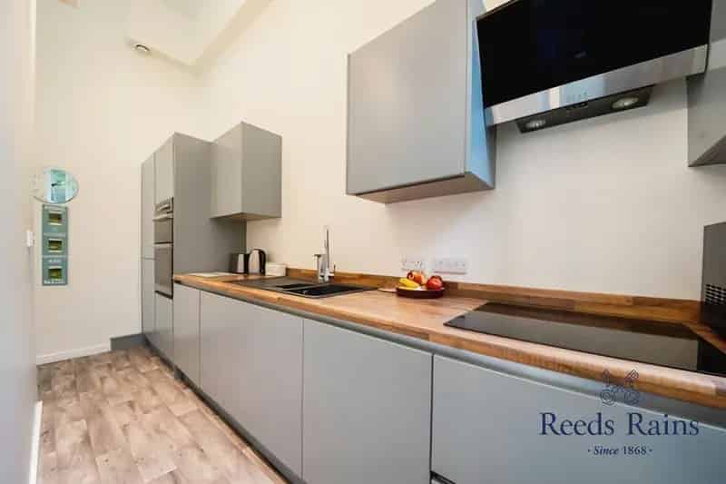 2 Bedroom Furnished Ground Floor Flat to Rent Sheffield S6