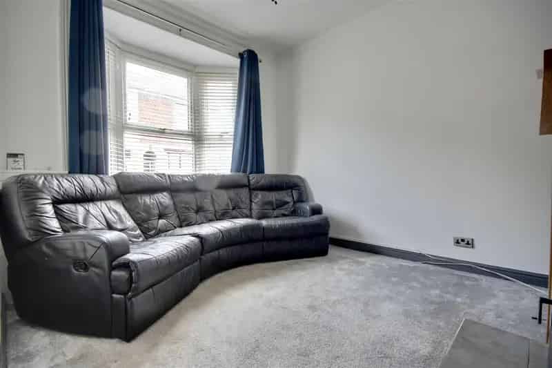 2 Bedroom Terraced House to Rent Portsmouth