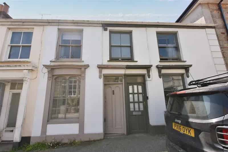 2 Bedroom Terraced House for Sale in Redruth