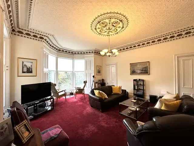 4 bedroom flat  for sale